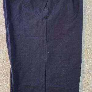 Quacker Factory Black Capris 2X